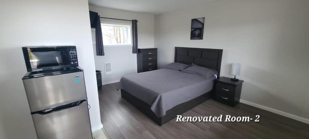 Tay Motel Waubaushene Bagian luar foto